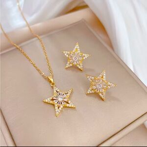 Sparkling Gold Star jewelry set- necklace and earrings
